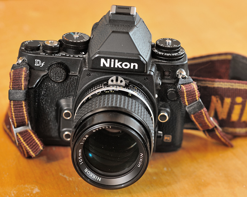 through the Nikon F-Mount - Nikkor history: the legendary 105mm f/2.5