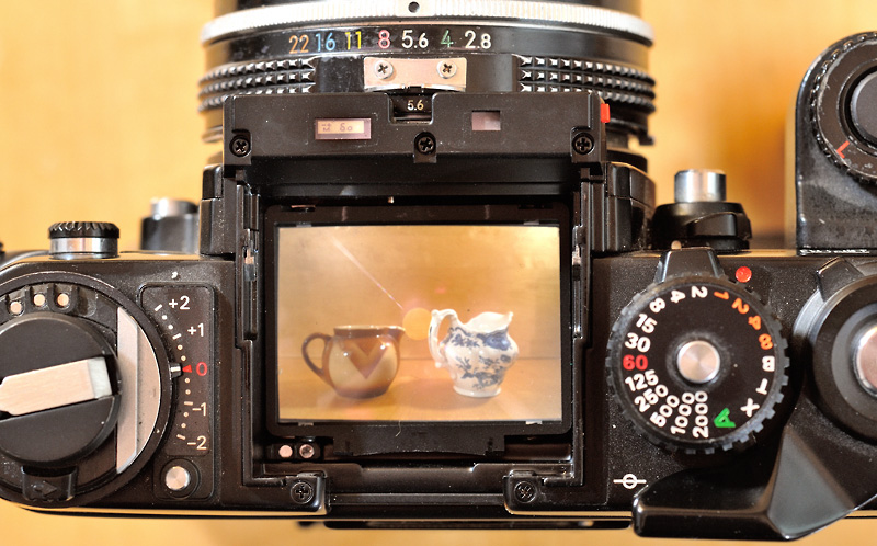 through the Nikon F-Mount - Interchangeable viewfinders