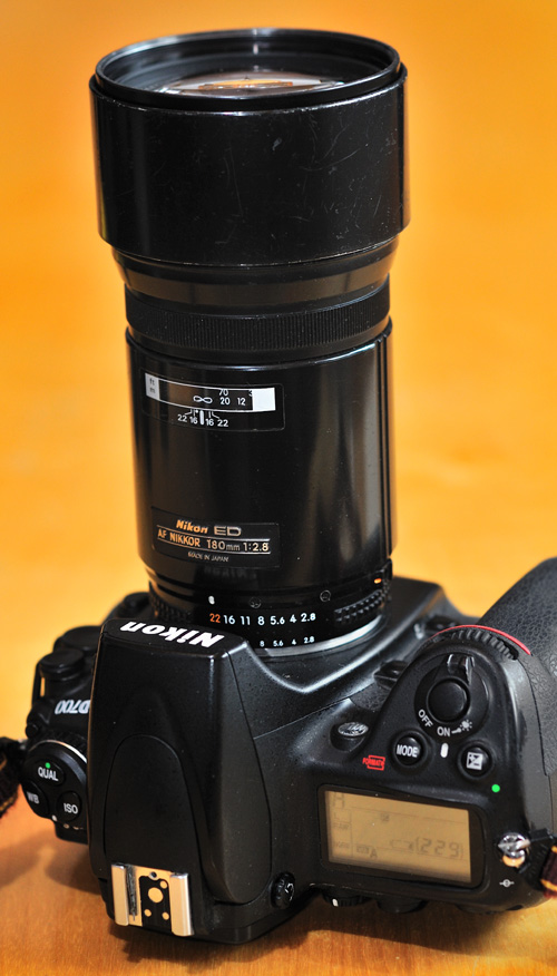 カメラ レンズ(単焦点) through the Nikon F-Mount - Nikon AF Nikkor 180mm f/2.8 review